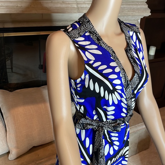 DVF long wrap dress. - Picture 4 of 10
